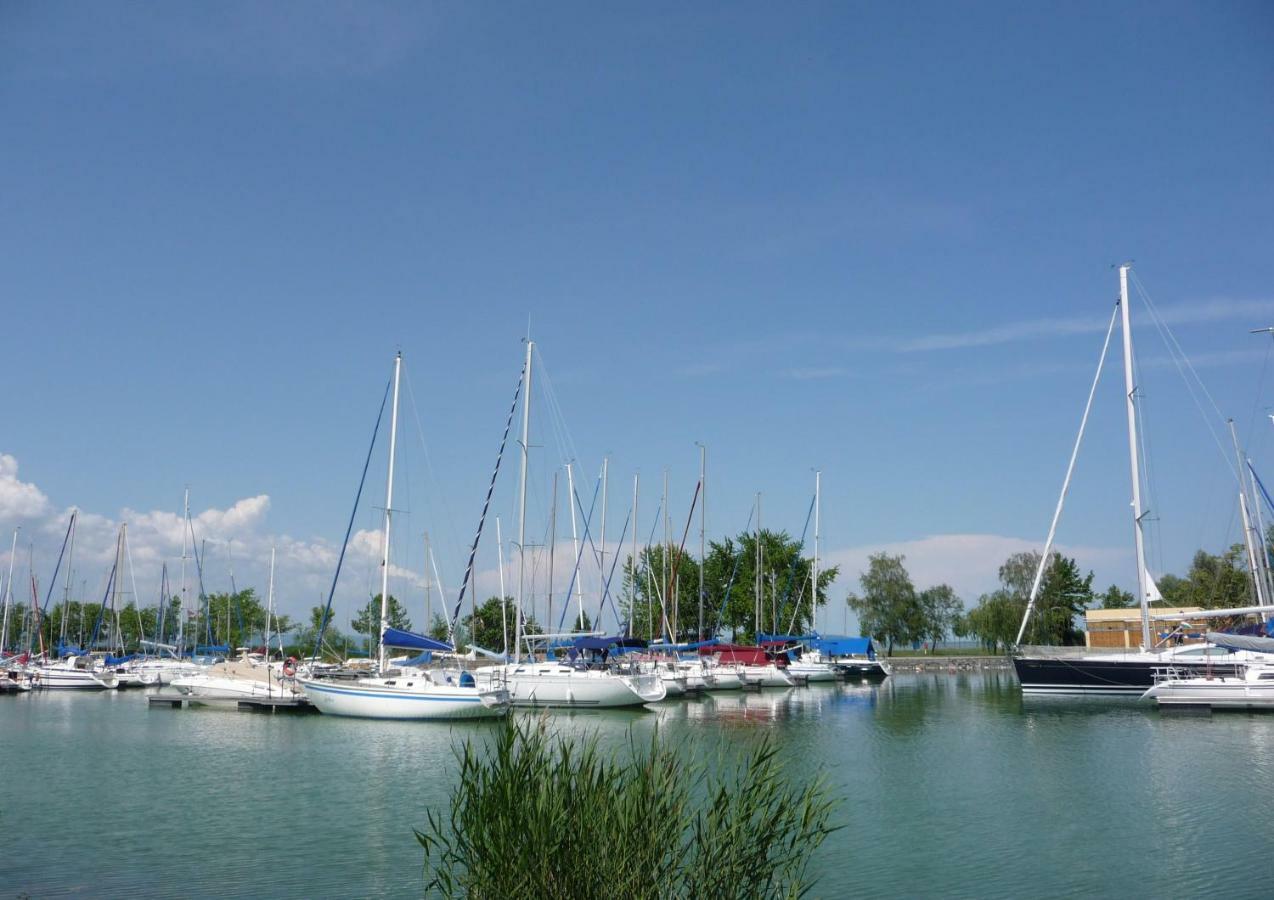 Balaton Art Guesthouse Balatonszemes Exterior photo